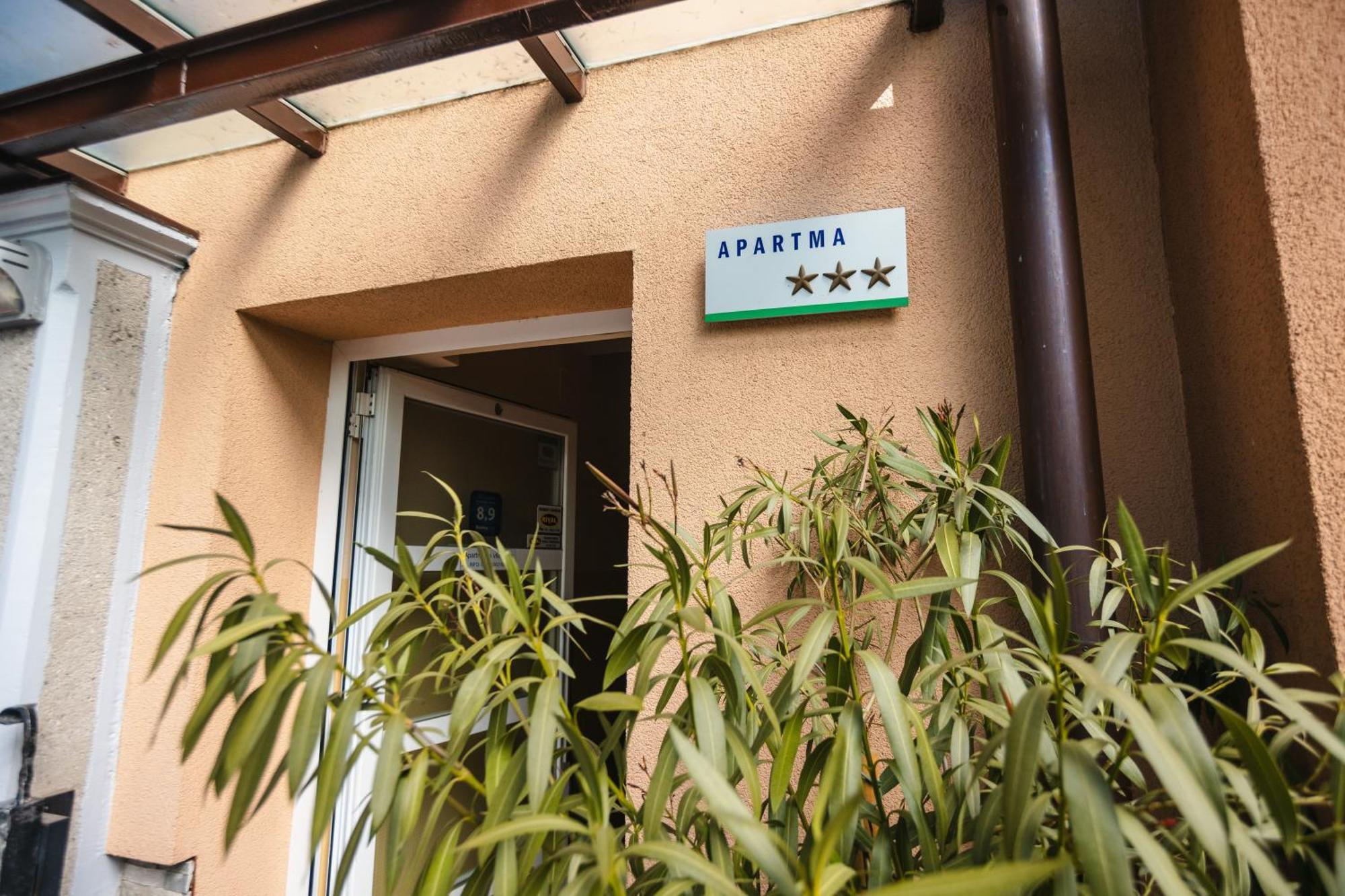 Vila Klara Apartments Ljubljana Eksteriør bilde