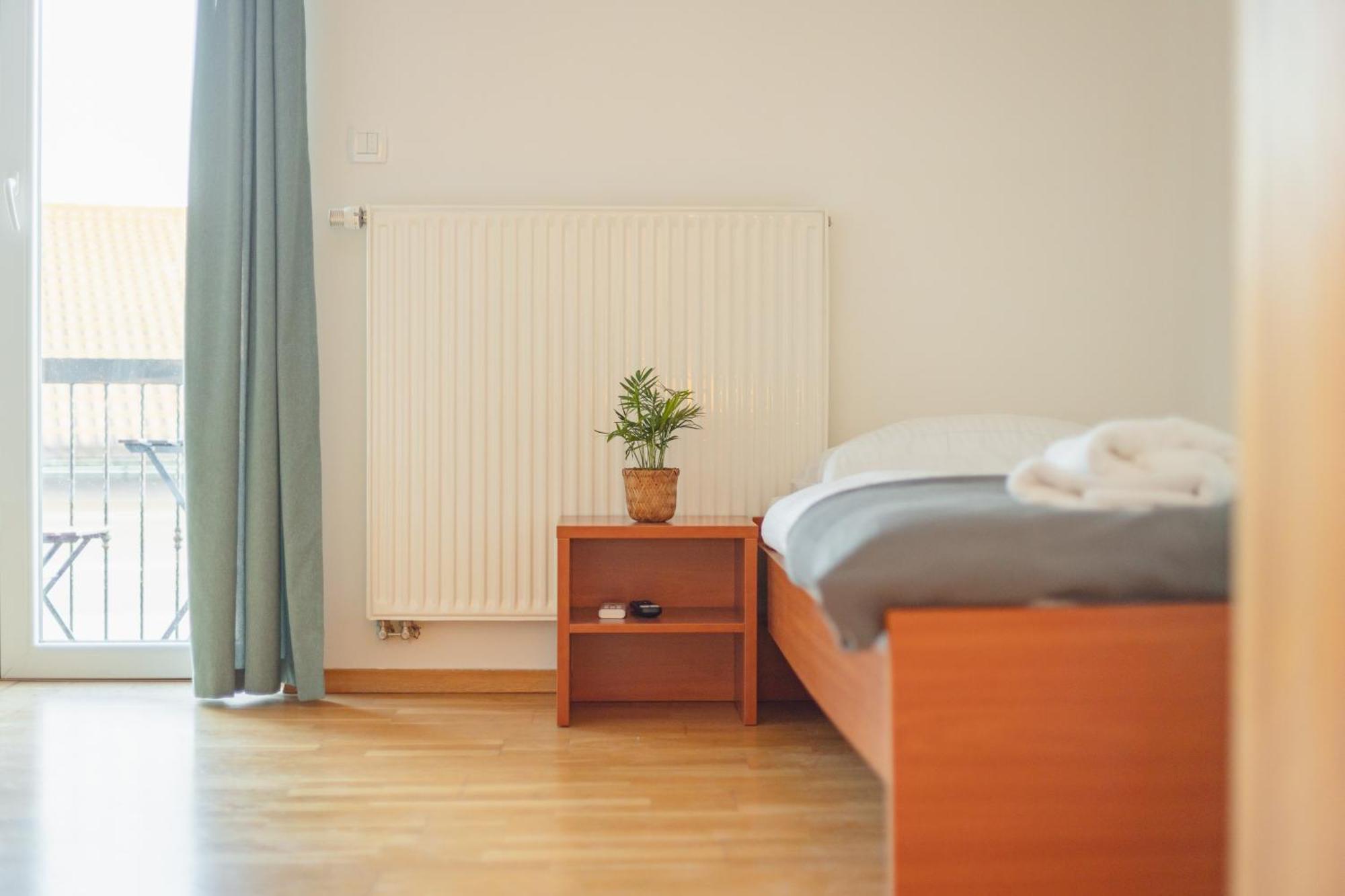 Vila Klara Apartments Ljubljana Eksteriør bilde