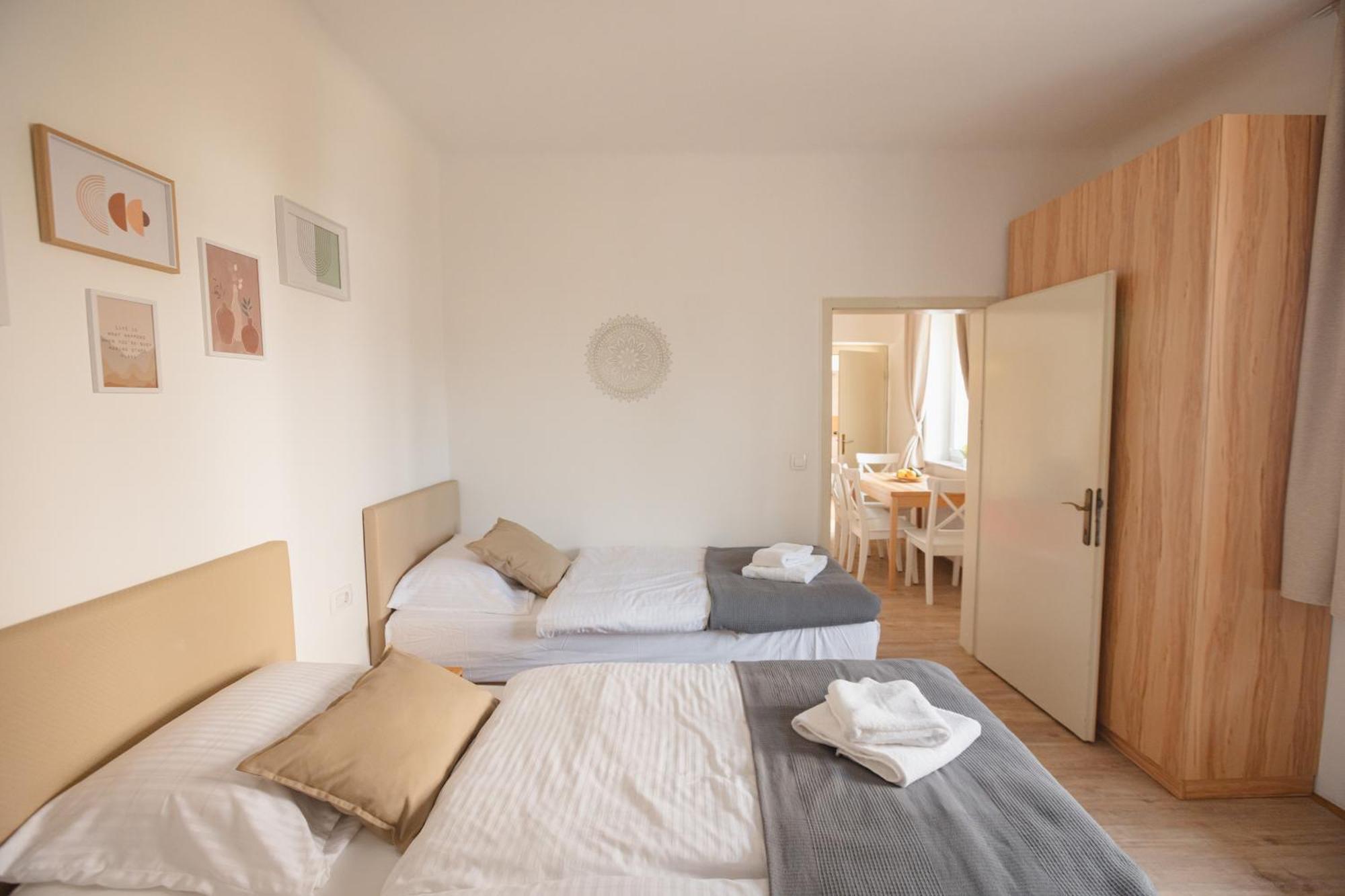 Vila Klara Apartments Ljubljana Eksteriør bilde