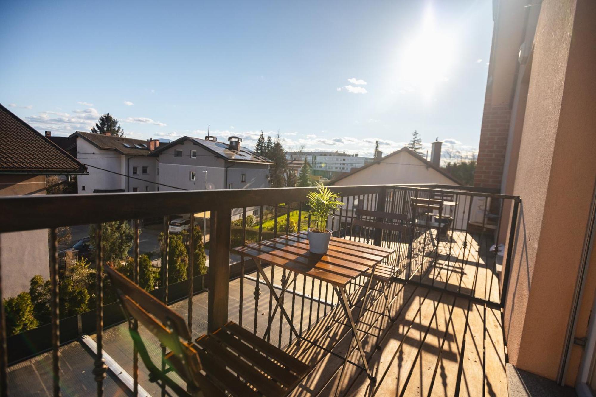 Vila Klara Apartments Ljubljana Eksteriør bilde